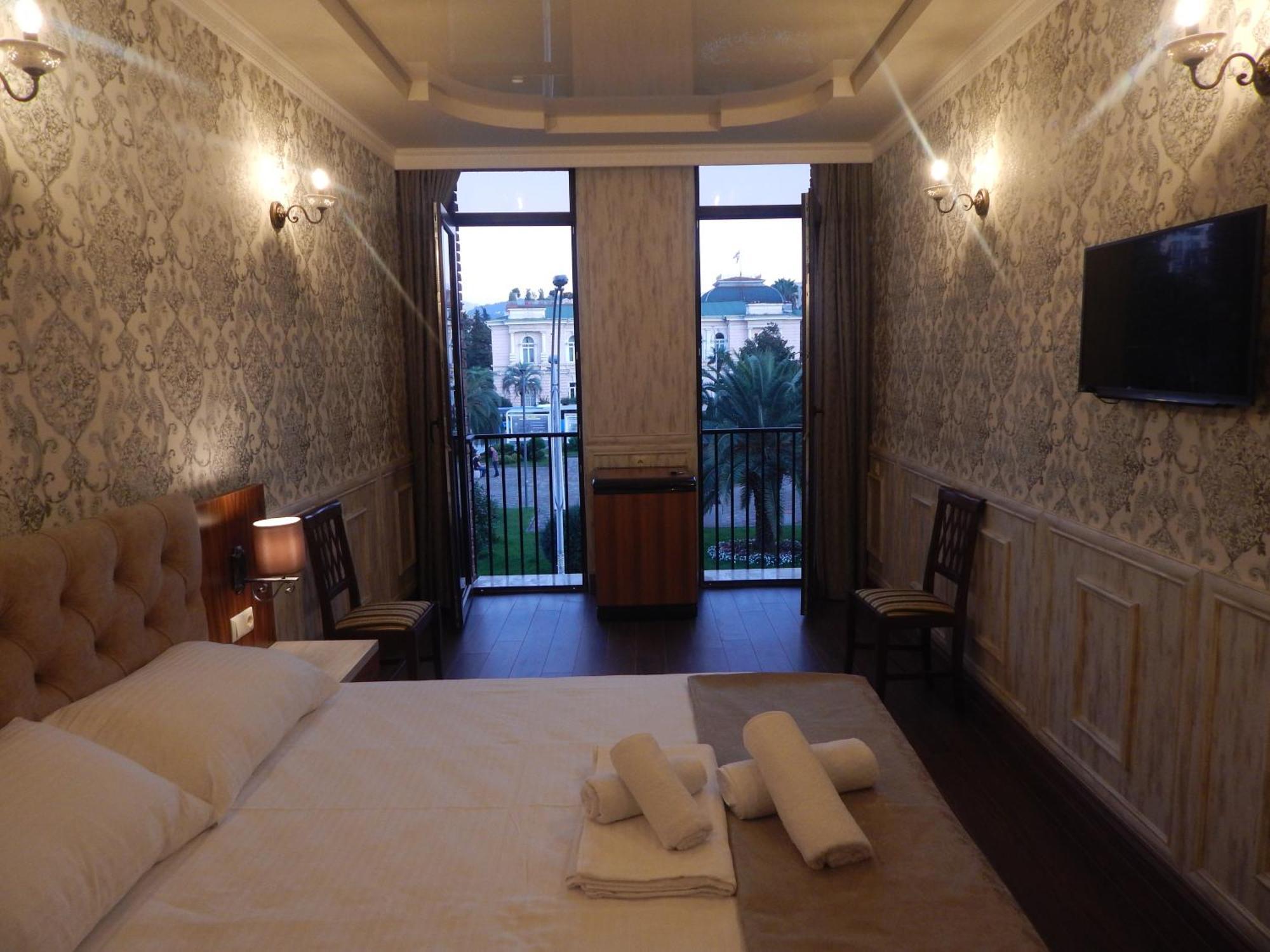 Melini Boutique Hotel บาทูมิ ภายนอก รูปภาพ