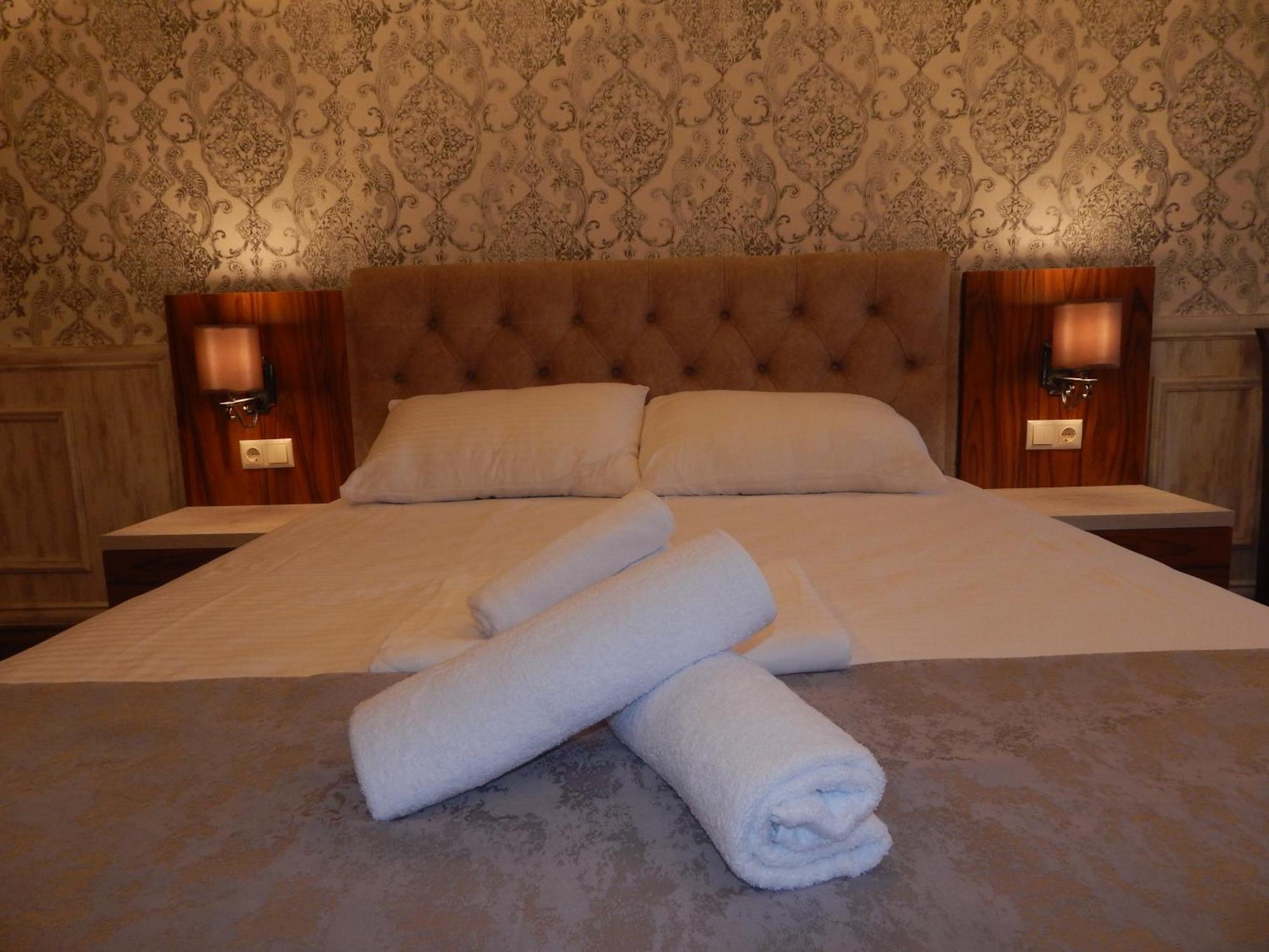Melini Boutique Hotel บาทูมิ ภายนอก รูปภาพ