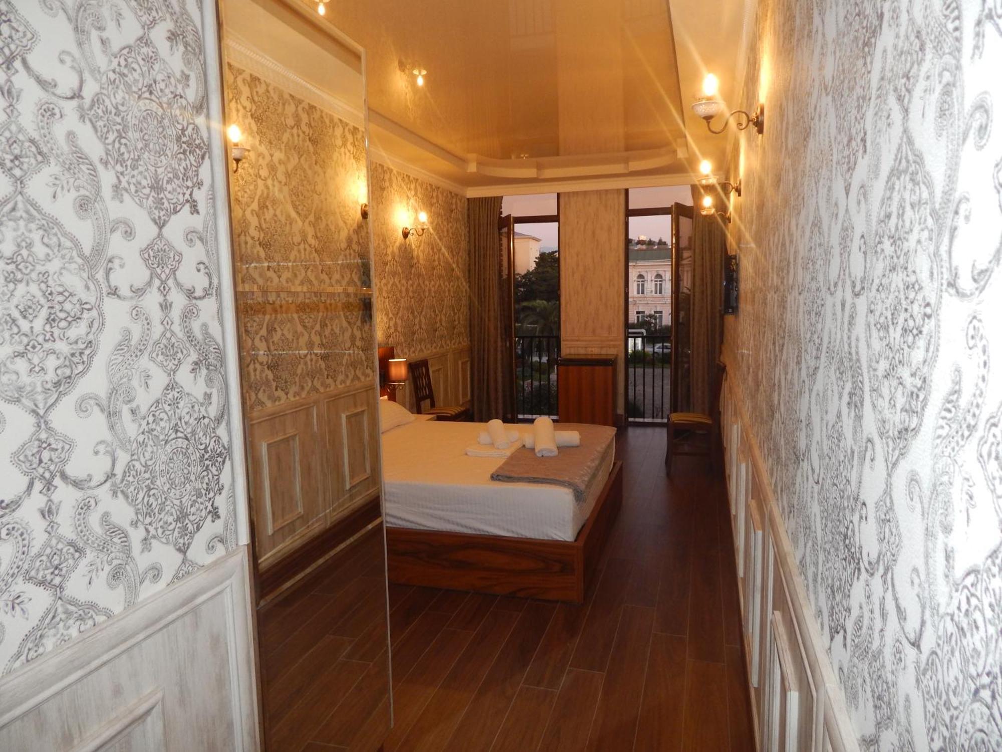 Melini Boutique Hotel บาทูมิ ภายนอก รูปภาพ
