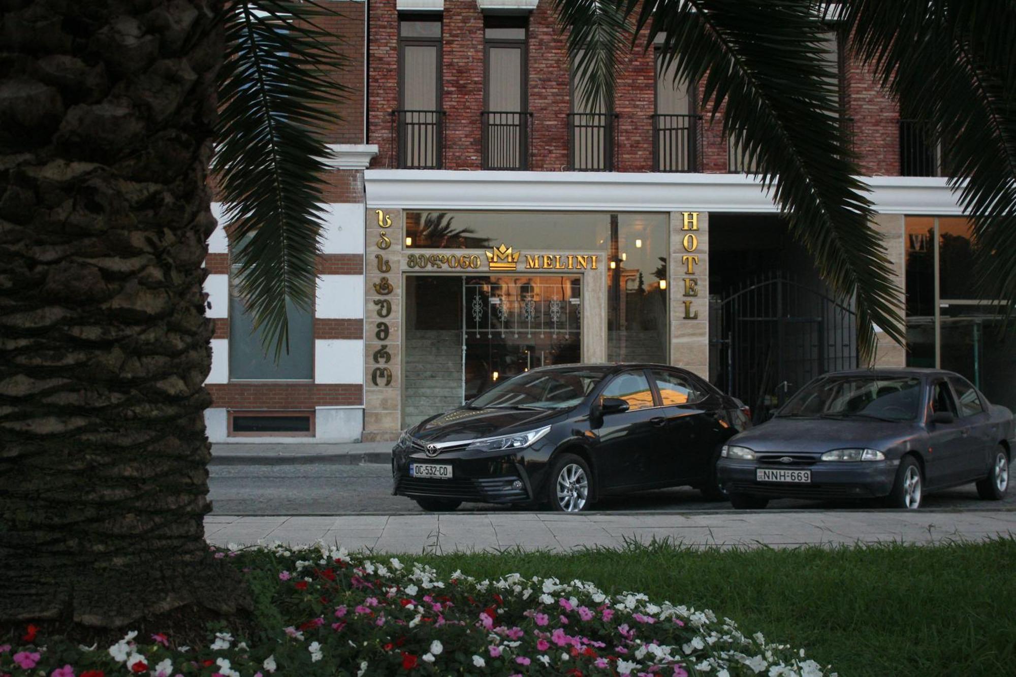 Melini Boutique Hotel บาทูมิ ภายนอก รูปภาพ