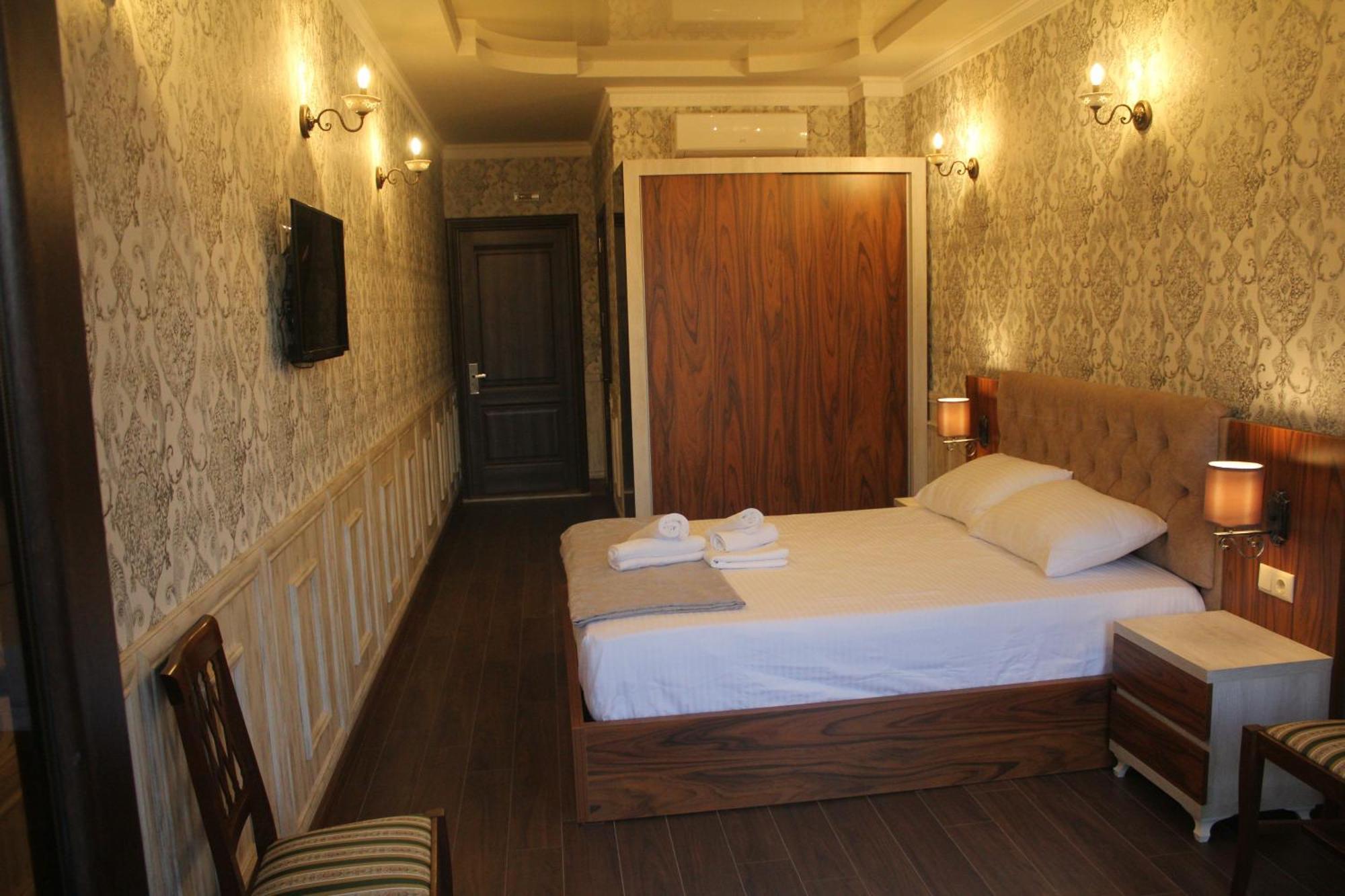 Melini Boutique Hotel บาทูมิ ภายนอก รูปภาพ